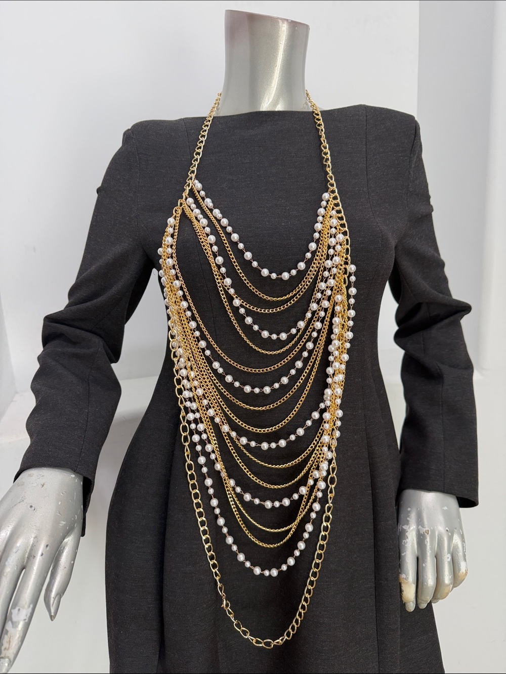 Fashion Jewelry Multi-Layer Gold and White Pearl Statement Necklace